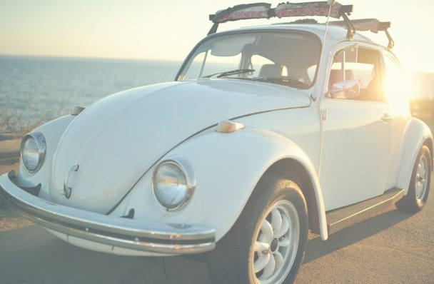 photo-1490985830292-06e0fe60d725